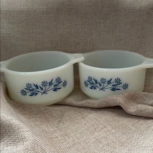 Vintage blue floral small Dynaware  serving bowls
